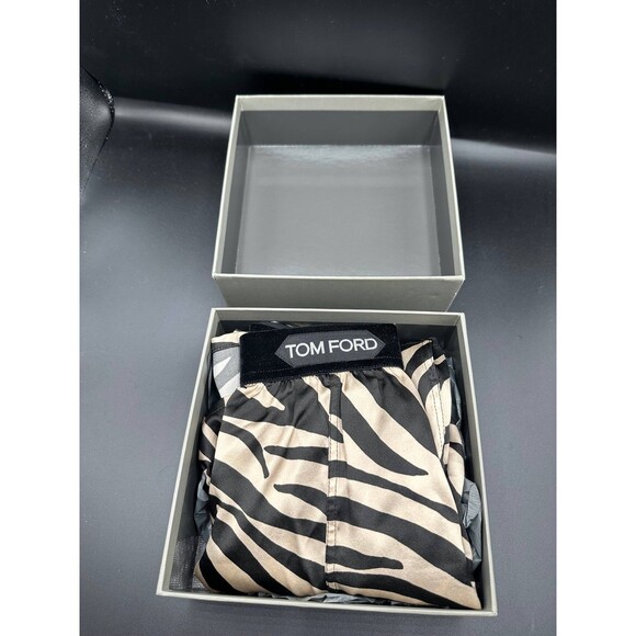 Tom Ford Logo Waistband Zebra Printed Shorts - Picture 2 of 7